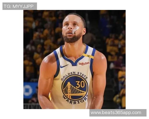 快船与勇士上半场激战小卡表现出色库里紧追不舍比分胶着仅差4分